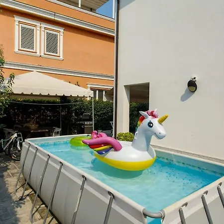 Villa Emi's Golem (Tirana)