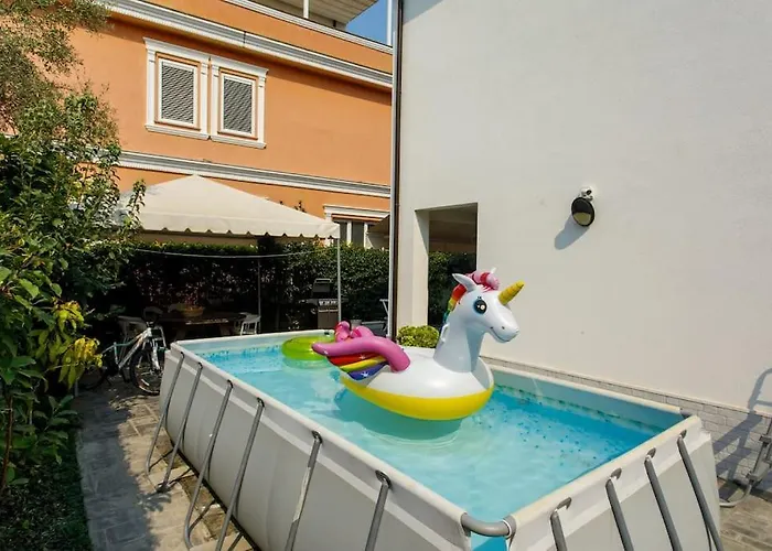 Villa Emi's Golem (Tirana)