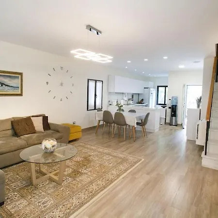 Emi's Villa